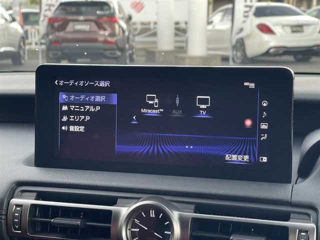 レクサス ＩＳ 300 山梨県 2021(令3)年 2.1万km ソニッククォーツ ユーザー買取/赤革　/プリクラッシュ　/ACC/純正マルチナビ/Ｂカメラ/ＬＥＤ/Ａハイビーム/Ｐシート/シートＨ/純正１８ＡＷ/コンフォートＡ/ＬＫＡ/ＢＳＡ/ＢＴ/ＣＤ/ＤＶＤ/取説/新車保証書/スペアキー