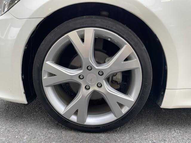 トヨタ クラウン ハイブリッド アスリートS 埼玉県 2015(平27)年 13.6万km ホワイトパールクリスタルシャイン メーカーナビ/【CD/DVD/Bluetooth/フルセグTV】/バックカメラ/ETC/純正OPモデリスタホイール/モデリスタマフラー/クルーズコントロール/デュアルエアコン/前席パワーシート/前席シートヒーター/ステアリングヒーター