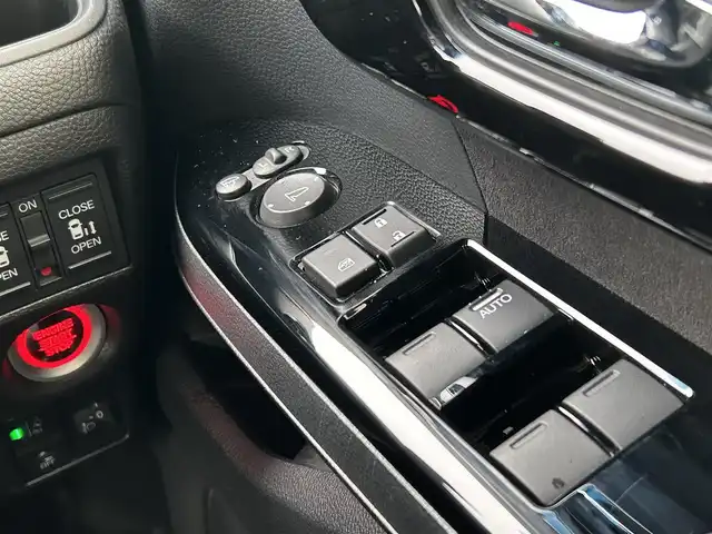 ホンダ Ｎ ＢＯＸ カスタム L ターボ 佐賀県 2021(令3)年 4.9万km プラチナホワイトパール ホンダセンシング/レーダークルーズコントロール/レーンキープアシスト/バックセンサー/社外ディスプレイオーディオ/・バックカメラ/・BT/CD/両側パワースライドドア/純正15インチAW/電動パーキングスイッチ/LEDヘッドライト/オートライト/フォグランプ/ドライブレコーダー(DRV-350)/プッシュスタート/ステアリングスイッチ/リアサンシェード/リアバックテーブル/電動格納ミラー/フロアマット/ドアバイザー/ISOFIX/エアバックW/サイド/カーテン