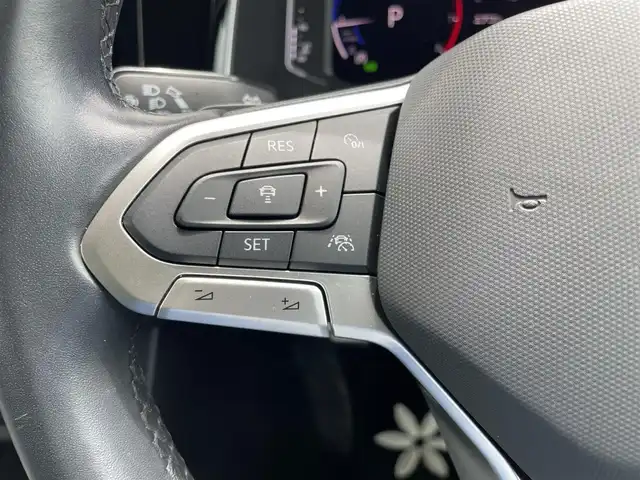 フォルクスワーゲン ＶＷ ポロ TSI Rライン 東京都 2022(令4)年 1.9万km グレー 純正ナビ/バックカメラ/ETC2.0/アダプティブクルーズコントロール/純正17インチアルミホイール/apple car play/android audio/LEDヘッドライト/Bluetooth接続/プッシュスタート/スマートキー/電動格納ミラー