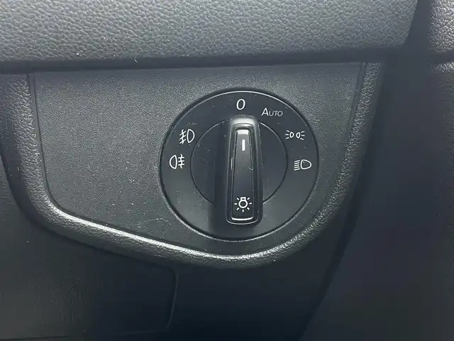 フォルクスワーゲン ＶＷ ポロ TSI Rライン 東京都 2022(令4)年 1.9万km グレー 純正ナビ/バックカメラ/ETC2.0/アダプティブクルーズコントロール/純正17インチアルミホイール/apple car play/android audio/LEDヘッドライト/Bluetooth接続/プッシュスタート/スマートキー/電動格納ミラー
