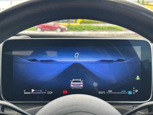 メルセデス・ベンツ Ｍ・ベンツ Ｃ２２０ｄ アバンギャルド　AMGライン 茨城県 2022(令4)年 5.8万km ハイテックシルバー ワンオーナー/純正ナビ/フルセグ/Bluetooth/USB/AM/FM/全方位カメラ/ヘッドアップディスプレイ/エレクトリックパーキングブレーキ/クルーズコントロール/アクティブディスタンスアシスト・ディストロニック/アクティブブレーキアシスト/ブラインドスポットアシスト/Act.レーンアシスト/トラフィックサインアシスト/パーキングアシスト/音声アシスト/ステアコントロール/ホールド機能/エレクトロニックブレーキパワーディストリビューション/ヒルスタートアシスト/アダプティブブレーキライト/コンビネーションスイッチ/指紋センサー/ハーフレザーシート/シートヒーター/パワーシート/パドルシフト/LEDヘッドライト/純正19インチアルミホイール/ドライブレコーダー/アンビエントライト/取扱説明書/新車時保証書/スペアキー×1