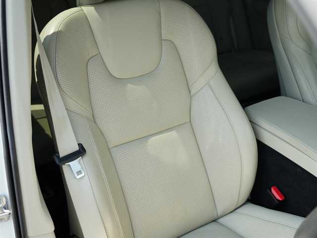 ボルボ ＸＣ９０ D5 AWD インスクリプション 静岡県 2019(令1)年 3.2万km クリスタルホワイトP インテリセーフティ/衝突軽減ブレーキACC/レーンキープ アシスト　BLIS/ホワイトレザーシート /ベンチレーション シートヒーター /harman/kardonサラウンド/前席メモリーパワーシート/ヘッドアップディスプレイ/アンビエントライト /パワーバックドア /20インチアルミホイール/LEDヘッドライト/オートハイビーム/DSRCETC