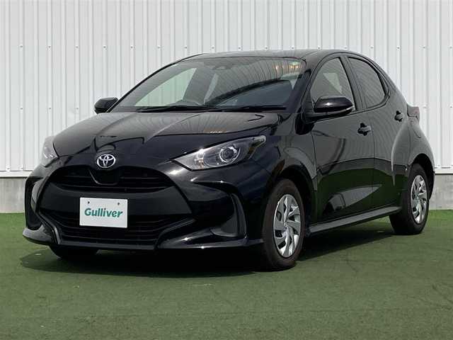 トヨタ ヤリス X 香川県 2020(令2)年 3.4万km ブラック 登録時走行距離：33136km/メーカー純正ナビ/　BT接続/バックカメラ/プリクラッシュセーフティシステム/レーンキープアシスト/クリアランスソナー/オートハイビーム/オートライト/レベライザヘッドライト/ビルトインETC/ドライブレコーダー/ステアリングスイッチ/プッシュスタート/スマートキー