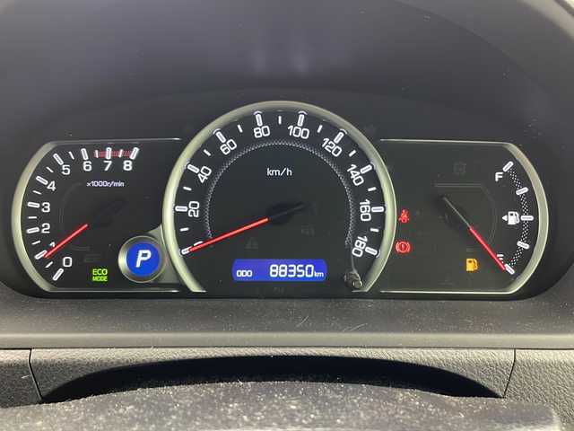 トヨタ ヴォクシー ZS 沖縄県 2014(平26)年 8.9万km ホワイトパールクリスタルシャイン 純正ナビ（B9062）/フルセグTV　/Bluetooth接続　/バックカメラ　/前後ドライブレコーダー/ビルトインETC　/LEDヘッドライト/オートライト　/プッシュスタート　/スマートキー　/スペアキー/パワースライドドア/サンシェード　/純正フロアマット　/純正16インチアルミホイール/レーダー探知機　/アルパインスピーカー