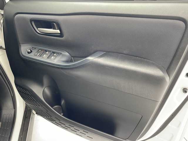 トヨタ ヴォクシー ZS 沖縄県 2014(平26)年 8.9万km ホワイトパールクリスタルシャイン 純正ナビ（B9062）/フルセグTV　/Bluetooth接続　/バックカメラ　/前後ドライブレコーダー/ビルトインETC　/LEDヘッドライト/オートライト　/プッシュスタート　/スマートキー　/スペアキー/パワースライドドア/サンシェード　/純正フロアマット　/純正16インチアルミホイール/レーダー探知機　/アルパインスピーカー