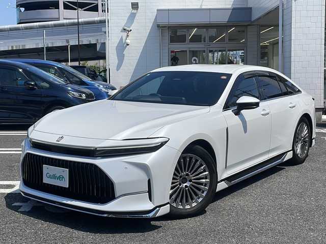 トヨタ クラウン Z 東京都 2024(令6)年 1.3万km プレシャスホワイトパール モデリスタエアロ/フルセグテレビ/全方位カメラ/ウィンカーミラー/クルーズコントロール/ドアバイザー/プッシュスタート/パワーバックドア/ETC2.0/LEDヘッドライト/レザーシート/全席パワーシート/全席シートヒーター/エアーシート/パドルシフト/置くだけ充電/デジタルインナーミラー /PCS/BSM/AC100Vコンセント/CタイプUSBポート