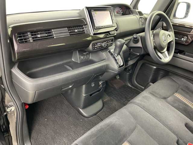 ホンダ Ｎ ＢＯＸ カスタム G L 道東・釧路十勝 2019(平31)年 4.7万km クリスタルブラックパール 4WD/純正メモリナビ　/(AM/FM/フルセグＴＶ/ＤＶＤ再生/Ｂｌｕｅｔｏｏｔｈ接続)　/ビルトインＥＴＣ　/バックカメラ　/片側パワースライドドア　/前席シートヒーター/横滑り防止装置/アイドリングストップ　/スマートキー/プッシュスタート　/純正ＬＥＤヘッドライト　/純正１４インチアルミホイール　/純正フロアマット