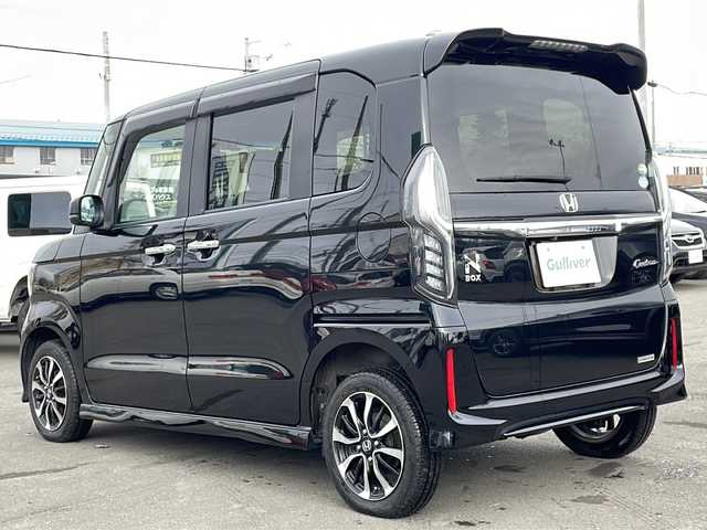 ホンダ Ｎ ＢＯＸ カスタム G L 道東・釧路十勝 2019(平31)年 4.7万km クリスタルブラックパール 4WD/純正メモリナビ　/(AM/FM/フルセグＴＶ/ＤＶＤ再生/Ｂｌｕｅｔｏｏｔｈ接続)　/ビルトインＥＴＣ　/バックカメラ　/片側パワースライドドア　/前席シートヒーター/横滑り防止装置/アイドリングストップ　/スマートキー/プッシュスタート　/純正ＬＥＤヘッドライト　/純正１４インチアルミホイール　/純正フロアマット