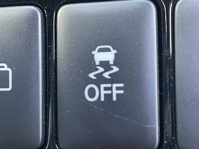 三菱 アウトランダー ＰＨＥＶ G セーフティパッケージ 岡山県 2017(平29)年 4.6万km ルビーブラックP 登録時走行距離45556km/4WD/社外ナビ/フルセグTV(AM/FM/CD/DVD/Bluetooth)/マルチアラウンドモニター/ETC/衝突軽減被害ブレーキシステム/車線逸脱警報システム/オートマチックハイビーム/レーダークルーズコントロール/横滑り防止装置/D/N席シートヒーター/ステアリングヒーター/電子パーキング/オートブレーキホールド/レザーシート/18インチ純正AW/フロアマット