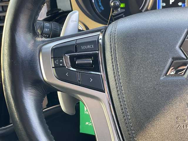 三菱 アウトランダー ＰＨＥＶ G セーフティパッケージ 岡山県 2017(平29)年 4.6万km ルビーブラックP 登録時走行距離45556km/4WD/社外ナビ/フルセグTV(AM/FM/CD/DVD/Bluetooth)/マルチアラウンドモニター/ETC/衝突軽減被害ブレーキシステム/車線逸脱警報システム/オートマチックハイビーム/レーダークルーズコントロール/横滑り防止装置/D/N席シートヒーター/ステアリングヒーター/電子パーキング/オートブレーキホールド/レザーシート/18インチ純正AW/フロアマット