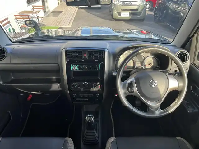 スズキ ジムニー ランドベンチャー 山口県 2016(平28)年 5.5万km クールカーキPM 社外CDデッキ/純正フロアマット/純正ドアバイザー/純正フォグランプ/純正16インチアルミ/ウィンカーミラー/運転席シートヒーター/ETC