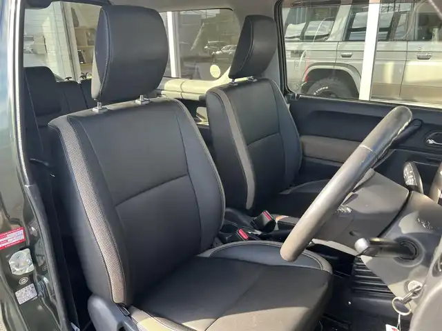 スズキ ジムニー ランドベンチャー 山口県 2016(平28)年 5.5万km クールカーキPM 社外CDデッキ/純正フロアマット/純正ドアバイザー/純正フォグランプ/純正16インチアルミ/ウィンカーミラー/運転席シートヒーター/ETC