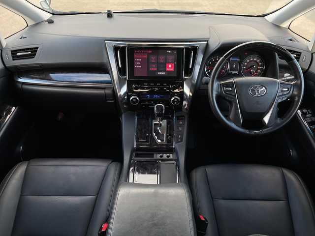 トヨタ アルファード 山口県 2020(令2)年 5.5万km ホワイトパールクリスタルシャイン サンルーフ/後席12/1型フリップダウンモニター/純正ナビ（フルセグTV、AM/FM、Bluetooth）/バックカメラ/両側パワースライド/電動リヤゲート/デジタルインナーミラー/レーダクルーズコントロール/LEDオートライト/革シート/1/2列目パワーシート/1列目シートヒーター＆ベンチレーション＆シートメモリー/オットマン/ETC2/0/純正１８インチアルミホイール/スペアキー１本