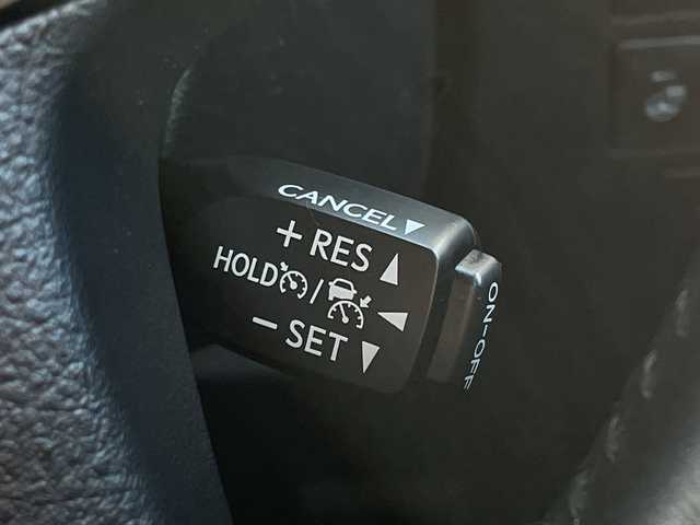 トヨタ アルファード 山口県 2020(令2)年 5.5万km ホワイトパールクリスタルシャイン サンルーフ/後席12/1型フリップダウンモニター/純正ナビ（フルセグTV、AM/FM、Bluetooth）/バックカメラ/両側パワースライド/電動リヤゲート/デジタルインナーミラー/レーダクルーズコントロール/LEDオートライト/革シート/1/2列目パワーシート/1列目シートヒーター＆ベンチレーション＆シートメモリー/オットマン/ETC2/0/純正１８インチアルミホイール/スペアキー１本