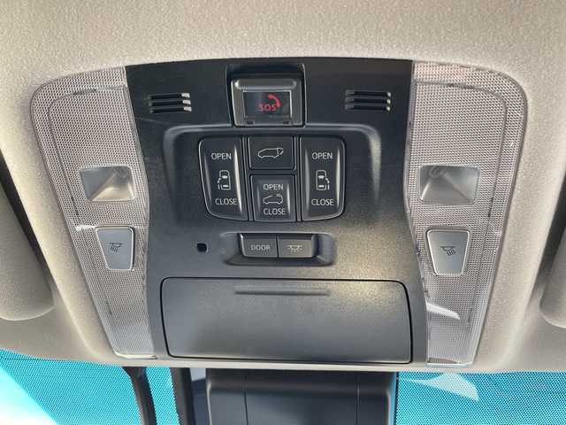 トヨタ アルファード 山口県 2020(令2)年 5.5万km ホワイトパールクリスタルシャイン サンルーフ/後席12/1型フリップダウンモニター/純正ナビ（フルセグTV、AM/FM、Bluetooth）/バックカメラ/両側パワースライド/電動リヤゲート/デジタルインナーミラー/レーダクルーズコントロール/LEDオートライト/革シート/1/2列目パワーシート/1列目シートヒーター＆ベンチレーション＆シートメモリー/オットマン/ETC2/0/純正１８インチアルミホイール/スペアキー１本