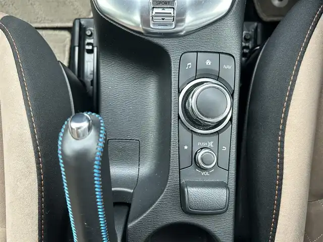 マツダ デミオ 13Sテーラードブラウン 長崎県 2017(平29)年 7.4万km エターナルブルーマイカ 衝突軽減ブレーキ/ブラインドスポットモニター/純正ナビ/シートヒーター/バックカメラ/レーダークルーズコントロール/レーンキープアシスト/オートライト/LEDヘッドライト/シートヒーター/ステアリングスイッチ/コーナーセンサー/アイドリングストップ/スマートキー/スペアキー
