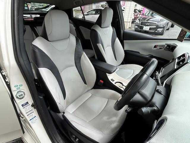 トヨタ プリウス A プレミアム　ツーリングセレ 埼玉県 2016(平28)年 10.2万km ホワイトパールクリスタルシャイン 純正SDナビ/【CD/DVD/フルセグ/Bluetooth】/バックカメラ/モデリスタエアロ/ブラインドスポットモニター/インテリジェントクリアランスソナー/レーダークルーズコントロール/プリクラッシュセーフティシステム/シートヒーター/ヘッドアップディスプレイ/パワーシート/ETC
