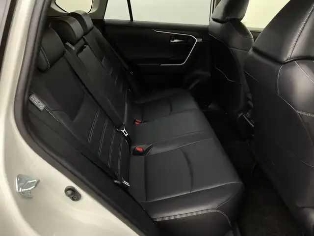 トヨタ ＲＡＶ４ G 新潟県 2020(令2)年 5.1万km ホワイトパールクリスタルシャイン ４WD/トヨタセーフティセンス/モデリスタ/禁煙車/純正SDナビ/　　CD/DVD/AM/FM/フルセグ/BT/SD/バックモニター/パワーバックドア/レーダークルーズコントロール/LEDオートライト/オートマチックハイビーム/運転席パワーシート/前席シートヒーター/純正18インチアルミホイール付/ステアリングスイッチ/ステアリングヒーター/ドライブレコーダー/ブラインドスポットモニター/USBポート/電動パーキングブレーキ/オートブレーキホールド/スペアキー/スマートキー/ETC
