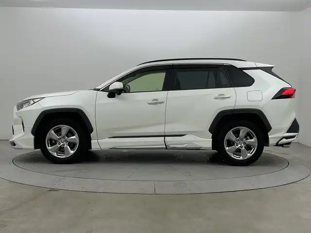 トヨタ ＲＡＶ４ G 新潟県 2020(令2)年 5.1万km ホワイトパールクリスタルシャイン ４WD/トヨタセーフティセンス/モデリスタ/禁煙車/純正SDナビ/　　CD/DVD/AM/FM/フルセグ/BT/SD/バックモニター/パワーバックドア/レーダークルーズコントロール/LEDオートライト/オートマチックハイビーム/運転席パワーシート/前席シートヒーター/純正18インチアルミホイール付/ステアリングスイッチ/ステアリングヒーター/ドライブレコーダー/ブラインドスポットモニター/USBポート/電動パーキングブレーキ/オートブレーキホールド/スペアキー/スマートキー/ETC