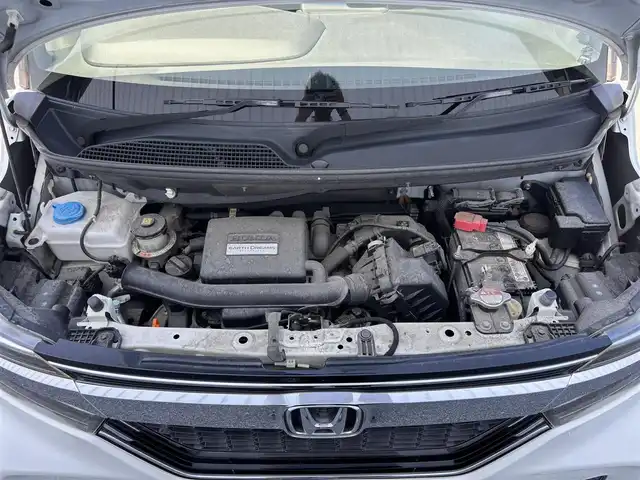 ホンダ Ｎ ＢＯＸ カスタム G L ホンダセンシング 滋賀県 2019(令1)年 8万km プラチナホワイトパール ホンダセンシング/・衝突軽減ブレーキ/・レーンキープアシスト/・車線逸脱警報/・誤発進抑制機能/・標識認識機能/・アダプティブクルーズコントロール/・先行車発進通知/片側パワースライドドア/ステアリングリモコン/ドライブレコーダー/ETC/プッシュスタート/スマートキー/電動格納ミラー/ウインカーミラー/LEDヘッドライト/オートライト/オートハイビーム