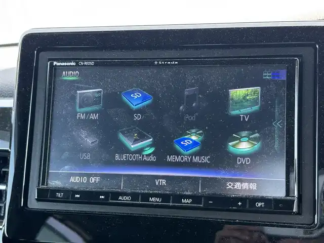 ホンダ Ｎ ＢＯＸ カスタム G L ホンダセンシング 滋賀県 2019(令1)年 8万km プラチナホワイトパール ホンダセンシング/・衝突軽減ブレーキ/・レーンキープアシスト/・車線逸脱警報/・誤発進抑制機能/・標識認識機能/・アダプティブクルーズコントロール/・先行車発進通知/片側パワースライドドア/ステアリングリモコン/ドライブレコーダー/ETC/プッシュスタート/スマートキー/電動格納ミラー/ウインカーミラー/LEDヘッドライト/オートライト/オートハイビーム