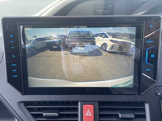 トヨタ ヴォクシー ZS 煌Ⅱ 岩手県 2017(平29)年 7.9万km ホワイトパールクリスタルシャイン 4WD/社外SDナビ *CD/DVD/SD/Bluetooth/ラジオ/フルセグテレビ /バックカメラ /両側パワースライドドア/寒冷地仕様/プリクラッシュセーフティ/レーンディパーチャーアラート/オートハイビーム /アイドリングストップ/ETC/スマートキー（×2）/プッシュスタート/純正16inアルミホイール/純正フロアマット/LEDヘッドライト/フォグランプ/電動格納ミラー/ウィンカーミラー/ドアバイザー