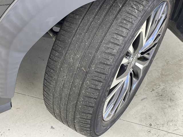 トヨタ ヤリスクロス ハイブリッド Z 宮城県 2020(令2)年 6.8万km ブラックマイカ 禁煙車/Toyota Safety Sense/・プリクラッシュセーフティ/・レーントレーシングアシスト/・レーダークルーズコントロール/・オートマチックハイビーム/・パーキングサポートブレーキ/純正OPナビ/・BT.USB.ミラーキャスト/・フルセグTV/バックカメラ/ハーフレザーシート/・前席シートヒーター/・D席パワーシート/ビルトインETC/ドライブレコーダー（FR）/LEDヘッドライト/プッシュスタート/スマートキー/電動パーキングブレーキ/純正18インチAW/純正フロアマット/AC１００V充電