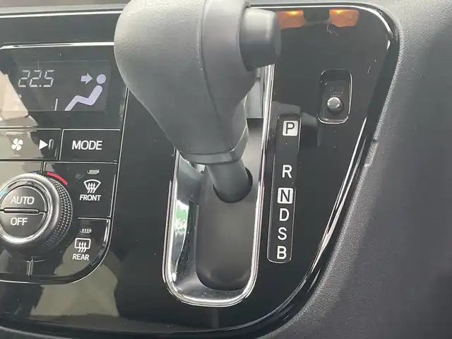 トヨタ パッソ モーダ　チャーム 千葉県 2020(令2)年 1.2万km ブラックマイカメタリック/パウダリーベージュメタリック 2トーン ナビNSZT-W68T 全方位カメラ ドラレコ シートヒーター ETC スマートアシスト BT フルセグ スマートキー LEDライト オートライト 前後センサー ツートンカラー パウダリーベージュ