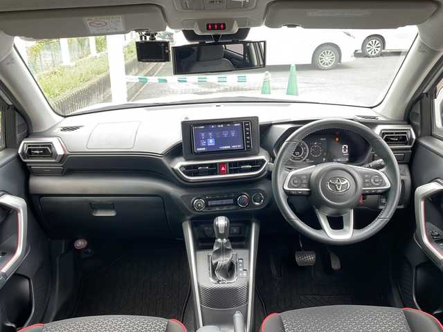 トヨタ ライズ Z 茨城県 2020(令2)年 6.7万km シャイニングホワイトパール 純正7型ナビ/バックカメラ/パーキングアシスト/レーダークルーズコントロール/横滑り防止装置/衝突軽減システム/ビルトインETC/アイドリングストップ/レーンキープアシスト/コーナーセンサー/LEDヘッドライト/オートライト/USB入力端子/シートヒーター/ドライブレコーダー前後/純正17インチアルミホイール/純正フロアマット/スマートキー