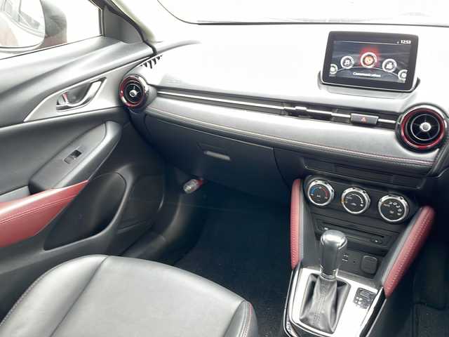 マツダ ＣＸ－３ XD ツーリング 山口県 2015(平27)年 9.5万km ソウルレッドプレミアムメタリック (株)IDOMが運営する【じしゃロン宇部店】の自社ローン専用車両になります。こちらは現金またはオートローンご利用時の価格です。自社ローンご希望の方は別途その旨お申付け下さい。/純正ナビ/プッシュスタート/バックカメラ/ＥＴＣ/Ｂｌｕｅｔｏｏｔｈ接続/純正アルミホイール/純正フロアマット/フルセグＴＶ/ハーフレザーシート/ＬＥＤヘッドライト