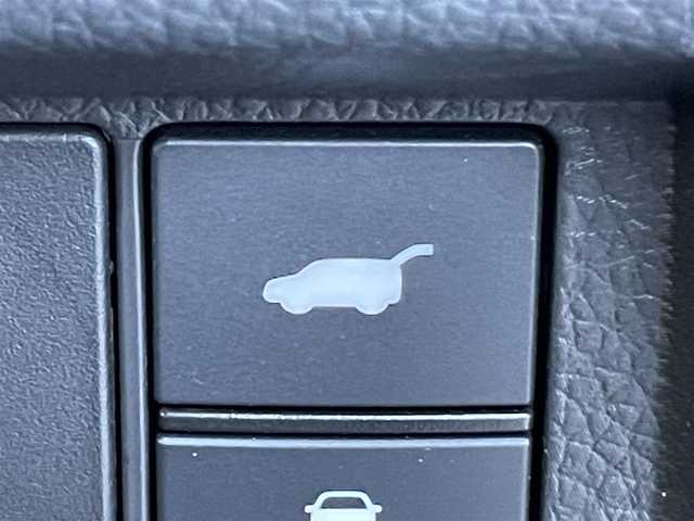 ホンダ ステップワゴン スパーダ eHEV 東京都 2023(令5)年 2万km パープルＭ 純正ナビ/電動パワーバックドア/全周囲カメラ/フルセグTV/前後ドライブレコーダー/両側電動スライドドア/ETC/オットマン/デジタルインナーミラー/パドルシフト/純正フロアマット/サイドバイザー/前席シートヒーター/前後コーナーセンサー/衝突軽減装置/横滑り防止装置/LEDライト/フォグライト