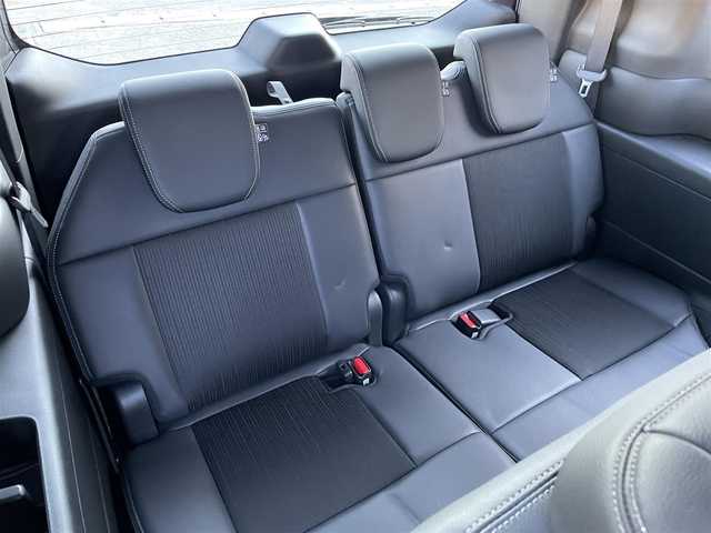 ホンダ ステップワゴン スパーダ eHEV 東京都 2023(令5)年 2万km パープルＭ 純正ナビ/電動パワーバックドア/全周囲カメラ/フルセグTV/前後ドライブレコーダー/両側電動スライドドア/ETC/オットマン/デジタルインナーミラー/パドルシフト/純正フロアマット/サイドバイザー/前席シートヒーター/前後コーナーセンサー/衝突軽減装置/横滑り防止装置/LEDライト/フォグライト