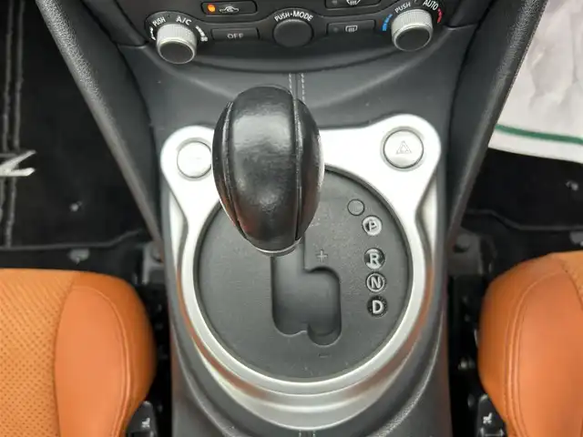 日産 フェアレディ Ｚ バージョンT 長崎県 2018(平30)年 5.7万km ダイヤモンドブラック 純正HDDナビ(BT/FM/AM/CD/ワンセグTV)/プッシュスタート/スマートキー/オートエアコン/バックカメラ/純正フロアマット/純正18インチアルミホイール/スエード調コンビシート/ABS/横滑り防止装置/オートライト/SRSダブル・サイドエアバッグ/SRSカーテンエアバッグ