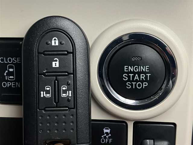 ダイハツ ムーヴ キャンバス X ブラックインテリア リミテッド SAⅢ 道南・函館 2018(平30)年 2.4万km スムースグレーマイカメタリック/ファイアークォーツレッドメタリック 2トーン /純正ナビ//フルセグTV//ドライブレコーダー//全周囲カメラ//ETC//両側パワースライドドア//衝突軽減ブレーキ//サイドバイザー//オートハイビーム//電格ミラー//オートライト//フロントフォグランプ//スマートキー//エンジンプッシュスタート