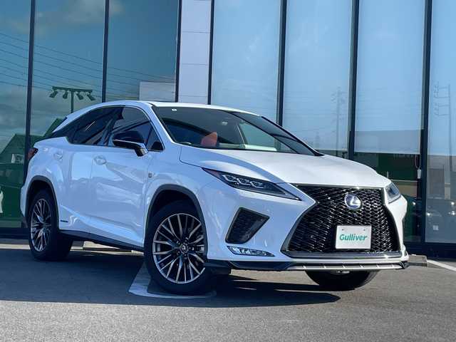 レクサス ＲＸ 450h Fスポーツ 岐阜県 2020(令2)年 8.2万km ホワイトノーヴァガラスフレーク 登録時走行距離81786km/サンルーフ/赤革シート/全方位カメラ/純正ディスプレイオーディオ/フルセグＴＶ/シートヒーター/エアシート/ステアリングヒーター/電動リアゲート/クルーズコントロール/禁煙車/ドライブレコーダー/コーナーセンサー/純正フロアマット/純正アルミホイール/USB入力端子/ETC/Blue tooth/プッシュスタート/スマートキー/スペアキー/ABS/横滑り防止装置/レーンキープアシスト/盗難防止装置/オートライト/オートマチックハイビーム/LEDヘッドライト/エアバッグ/衝突被害軽減システム/カーテンエアバッグ