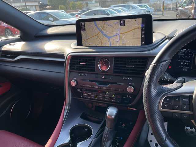 レクサス ＲＸ 450h Fスポーツ 岐阜県 2020(令2)年 8.2万km ホワイトノーヴァガラスフレーク 登録時走行距離81786km/サンルーフ/赤革シート/全方位カメラ/純正ディスプレイオーディオ/フルセグＴＶ/シートヒーター/エアシート/ステアリングヒーター/電動リアゲート/クルーズコントロール/禁煙車/ドライブレコーダー/コーナーセンサー/純正フロアマット/純正アルミホイール/USB入力端子/ETC/Blue tooth/プッシュスタート/スマートキー/スペアキー/ABS/横滑り防止装置/レーンキープアシスト/盗難防止装置/オートライト/オートマチックハイビーム/LEDヘッドライト/エアバッグ/衝突被害軽減システム/カーテンエアバッグ