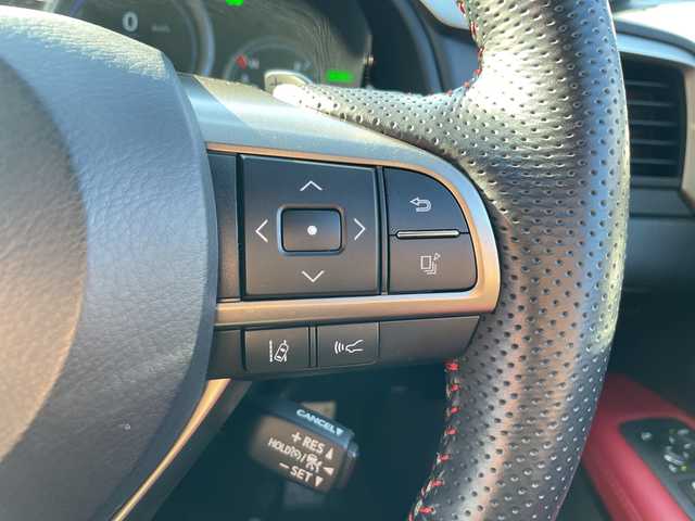 レクサス ＲＸ 450h Fスポーツ 岐阜県 2020(令2)年 8.2万km ホワイトノーヴァガラスフレーク 登録時走行距離81786km/サンルーフ/赤革シート/全方位カメラ/純正ディスプレイオーディオ/フルセグＴＶ/シートヒーター/エアシート/ステアリングヒーター/電動リアゲート/クルーズコントロール/禁煙車/ドライブレコーダー/コーナーセンサー/純正フロアマット/純正アルミホイール/USB入力端子/ETC/Blue tooth/プッシュスタート/スマートキー/スペアキー/ABS/横滑り防止装置/レーンキープアシスト/盗難防止装置/オートライト/オートマチックハイビーム/LEDヘッドライト/エアバッグ/衝突被害軽減システム/カーテンエアバッグ