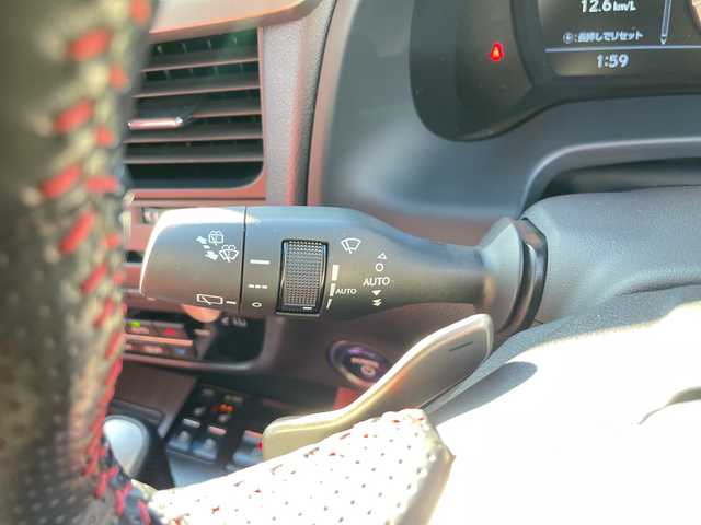 レクサス ＲＸ 450h Fスポーツ 岐阜県 2020(令2)年 8.2万km ホワイトノーヴァガラスフレーク 登録時走行距離81786km/サンルーフ/赤革シート/全方位カメラ/純正ディスプレイオーディオ/フルセグＴＶ/シートヒーター/エアシート/ステアリングヒーター/電動リアゲート/クルーズコントロール/禁煙車/ドライブレコーダー/コーナーセンサー/純正フロアマット/純正アルミホイール/USB入力端子/ETC/Blue tooth/プッシュスタート/スマートキー/スペアキー/ABS/横滑り防止装置/レーンキープアシスト/盗難防止装置/オートライト/オートマチックハイビーム/LEDヘッドライト/エアバッグ/衝突被害軽減システム/カーテンエアバッグ