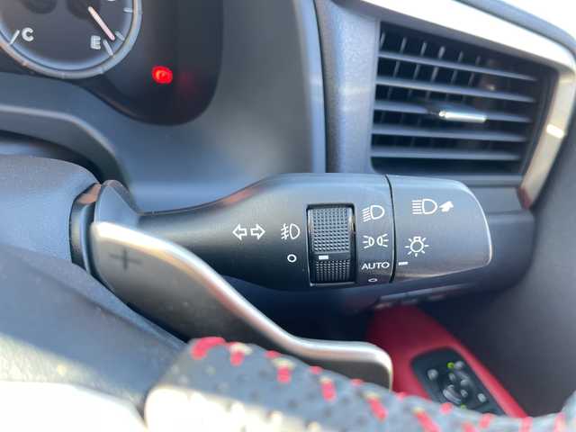 レクサス ＲＸ 450h Fスポーツ 岐阜県 2020(令2)年 8.2万km ホワイトノーヴァガラスフレーク 登録時走行距離81786km/サンルーフ/赤革シート/全方位カメラ/純正ディスプレイオーディオ/フルセグＴＶ/シートヒーター/エアシート/ステアリングヒーター/電動リアゲート/クルーズコントロール/禁煙車/ドライブレコーダー/コーナーセンサー/純正フロアマット/純正アルミホイール/USB入力端子/ETC/Blue tooth/プッシュスタート/スマートキー/スペアキー/ABS/横滑り防止装置/レーンキープアシスト/盗難防止装置/オートライト/オートマチックハイビーム/LEDヘッドライト/エアバッグ/衝突被害軽減システム/カーテンエアバッグ