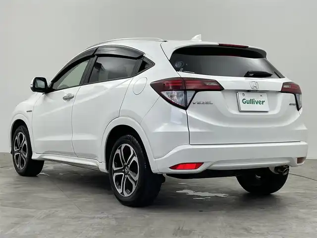 ホンダ ヴェゼル ハイブリッド Z 群馬県 2014(平26)年 7.8万km ホワイトオーキッドパール 純正７インチナビ　バックカメラ　クルーズコントロール　ＬＥＤライト　ハーフレザーシート　シートヒーター　純正１７インチＡＷ　ステアリングリモコン　スマートキー　ＥＴＣ　ドライブレコーダー　禁煙車