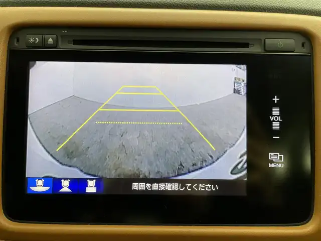 ホンダ ヴェゼル ハイブリッド Z 群馬県 2014(平26)年 7.8万km ホワイトオーキッドパール 純正７インチナビ　バックカメラ　クルーズコントロール　ＬＥＤライト　ハーフレザーシート　シートヒーター　純正１７インチＡＷ　ステアリングリモコン　スマートキー　ＥＴＣ　ドライブレコーダー　禁煙車