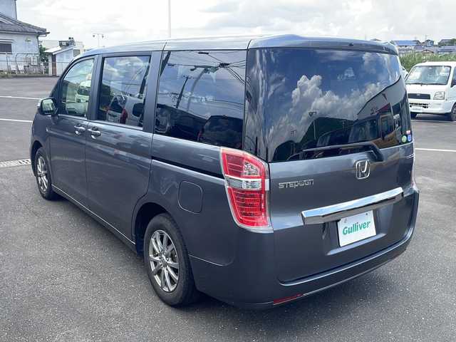 ホンダ ステップワゴン G Eセレクション 鹿児島県 2013(平25)年 14.4万km ポリッシュドメタルメタリック 社外カロッツェリアSDナビ/バックカメラ/社外ドライブレコーダー/社外【TRG】15インチアルミホイール/両側パワースライドドア/ETC/ミュージックプレーヤーＡＵＸ接続可能/横滑り防止/ウィンカーミラー/チップアップシート