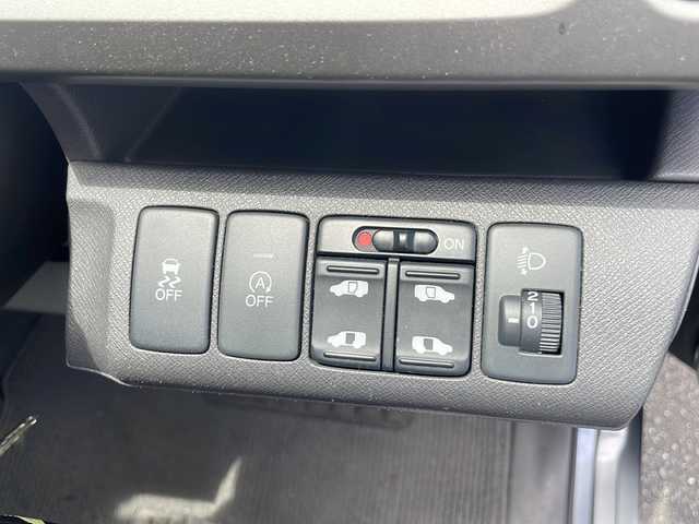ホンダ ステップワゴン G Eセレクション 鹿児島県 2013(平25)年 14.4万km ポリッシュドメタルメタリック 社外カロッツェリアSDナビ/バックカメラ/社外ドライブレコーダー/社外【TRG】15インチアルミホイール/両側パワースライドドア/ETC/ミュージックプレーヤーＡＵＸ接続可能/横滑り防止/ウィンカーミラー/チップアップシート