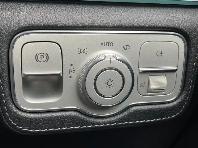 メルセデス・ベンツ ＧＬＳ４００ｄ 4マチック AMGライン 鹿児島県 2020(令2)年 6.7万km 黒 法人ワンオーナー/禁煙車/サンルーフ/バックカメラ/サイドカメラ/フロントカメラ/全周囲カメラ/レザーシート/パワーシート/シートヒーター/ドライブレコーダー/電動リアゲート/パドルシフト/ETC/アイドリングストップ/純正ナビ/Bluetooth/フルセグ/レーンキープアシスト/横滑り防止装置/純正21インチアルミホイール/純正フロアマット