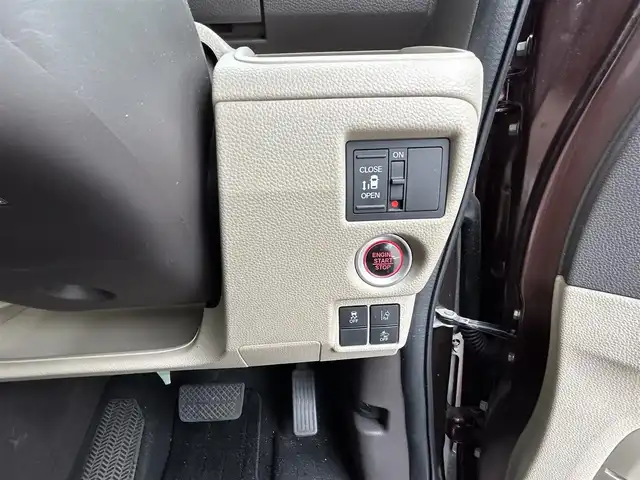 ホンダ Ｎ ＢＯＸ G L ホンダセンシング 三重県 2017(平29)年 6.6万km プレミアムアガットブラウンP 登録時65745km/社外ナビ（ＡＭ／ＦＭ／フルセグＴＶ／Ｂｌｕｅｔｏｏｔｈ）/バックカメラ/ビルトインＥＴＣ/ドライブレコーダー/クルーズコントロール/片側パワースライドドア/ステアリングスイッチ/オートライト/禁煙車/プリクラッシュ/レーンキープアシスト/コーナーセンサー