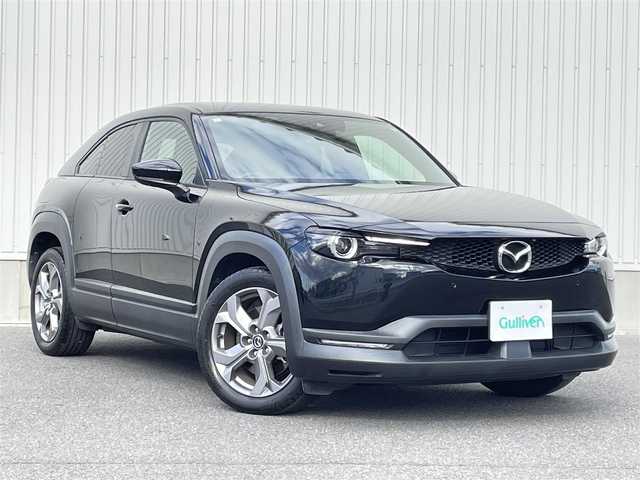 マツダ ＭＸ－３０ＥＶモデル ベーシックセット 群馬県 2021(令3)年 3.1万km ジェットブラックマイカ 純正8.8インチSDナビ/　(USB/BT/HDMI/スマホ連携)/フルセグTV/オートホールド/革調シートカバー/パドルシフト/アドバンストキーレスエントリーシステム/LEDヘッドライト/自動防眩ルームミラー/トノカバー/充電器車載/i-アクティブセンス/　・スマートブレーキサポート/　・AT誤発進抑制制御(前後)/　・360度ビューモニター/　・前側方接近車両検知/　・レーンキープアシスト/　・ドライバーアテンションアラート/　・レーダークルーズコントロール/　・ブラインドスポットモニター/　・車線逸脱警報システム/　・ドライバーモニタリング/保証書/取扱説明書