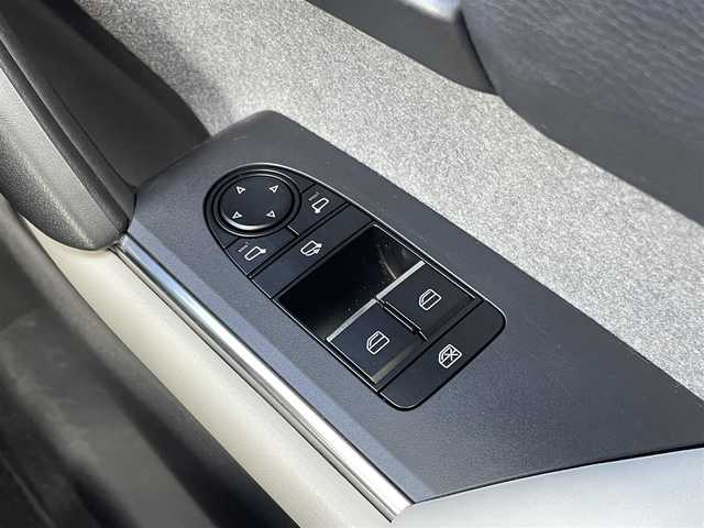 マツダ ＭＸ－３０ＥＶモデル ベーシックセット 群馬県 2021(令3)年 3.1万km ジェットブラックマイカ 純正8.8インチSDナビ/　(USB/BT/HDMI/スマホ連携)/フルセグTV/オートホールド/革調シートカバー/パドルシフト/アドバンストキーレスエントリーシステム/LEDヘッドライト/自動防眩ルームミラー/トノカバー/充電器車載/i-アクティブセンス/　・スマートブレーキサポート/　・AT誤発進抑制制御(前後)/　・360度ビューモニター/　・前側方接近車両検知/　・レーンキープアシスト/　・ドライバーアテンションアラート/　・レーダークルーズコントロール/　・ブラインドスポットモニター/　・車線逸脱警報システム/　・ドライバーモニタリング/保証書/取扱説明書