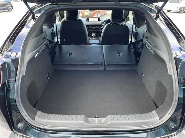 マツダ ＭＸ－３０ＥＶモデル ベーシックセット 群馬県 2021(令3)年 3.1万km ジェットブラックマイカ 純正8.8インチSDナビ/　(USB/BT/HDMI/スマホ連携)/フルセグTV/オートホールド/革調シートカバー/パドルシフト/アドバンストキーレスエントリーシステム/LEDヘッドライト/自動防眩ルームミラー/トノカバー/充電器車載/i-アクティブセンス/　・スマートブレーキサポート/　・AT誤発進抑制制御(前後)/　・360度ビューモニター/　・前側方接近車両検知/　・レーンキープアシスト/　・ドライバーアテンションアラート/　・レーダークルーズコントロール/　・ブラインドスポットモニター/　・車線逸脱警報システム/　・ドライバーモニタリング/保証書/取扱説明書