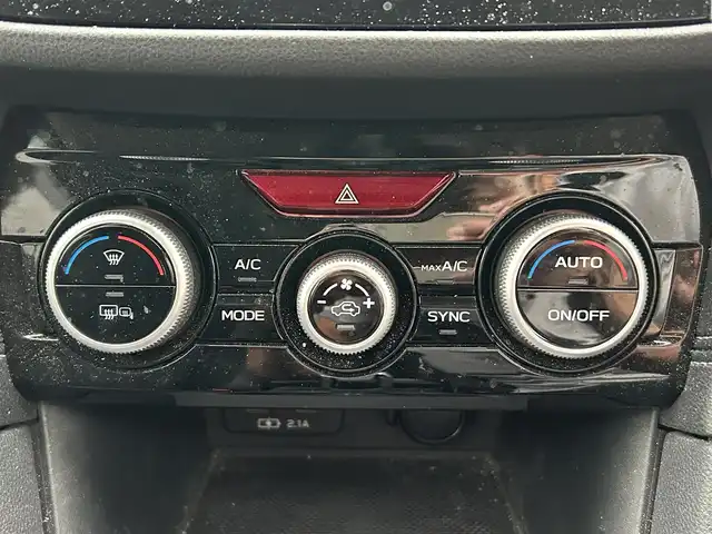 スバル インプレッサ Ｇ４ 2．0i－S アイサイト 新潟県 2020(令2)年 9万km アイスシルバーメタリック STiエアロ/衝突軽減/純正ナビ/(AM/FM/CD/DVD/BT/フルセグ)/バックカメラ/サイドカメラ/フロントカメラ/ETC/BSM/追従クルーズコントロール/アイドリングストップ/コーナーセンサー/パドルシフト/MTモード付きAT/革巻きステアリング/ステアリングスイッチ/AUTOライト/LEDヘッドライト/フォグランプ/横滑り防止/プッシュスタート/スマートキー